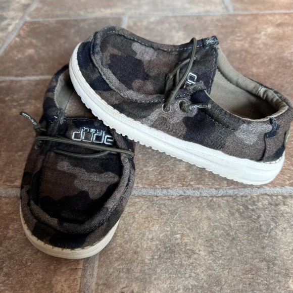 Camo Kids Shoes - Picture 1 of 5